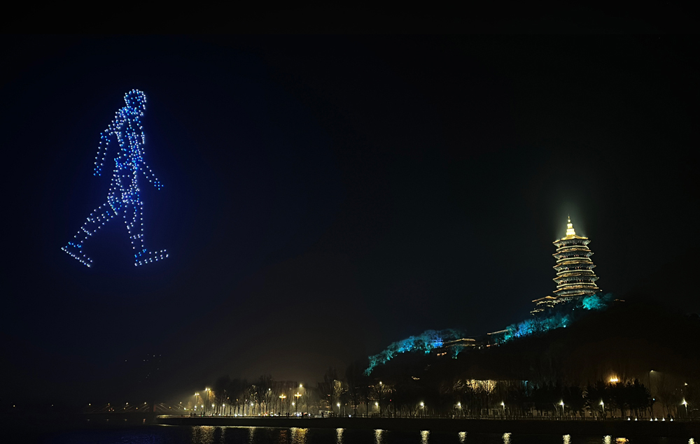 1680502162106854.jpg 機器人造型.jpg