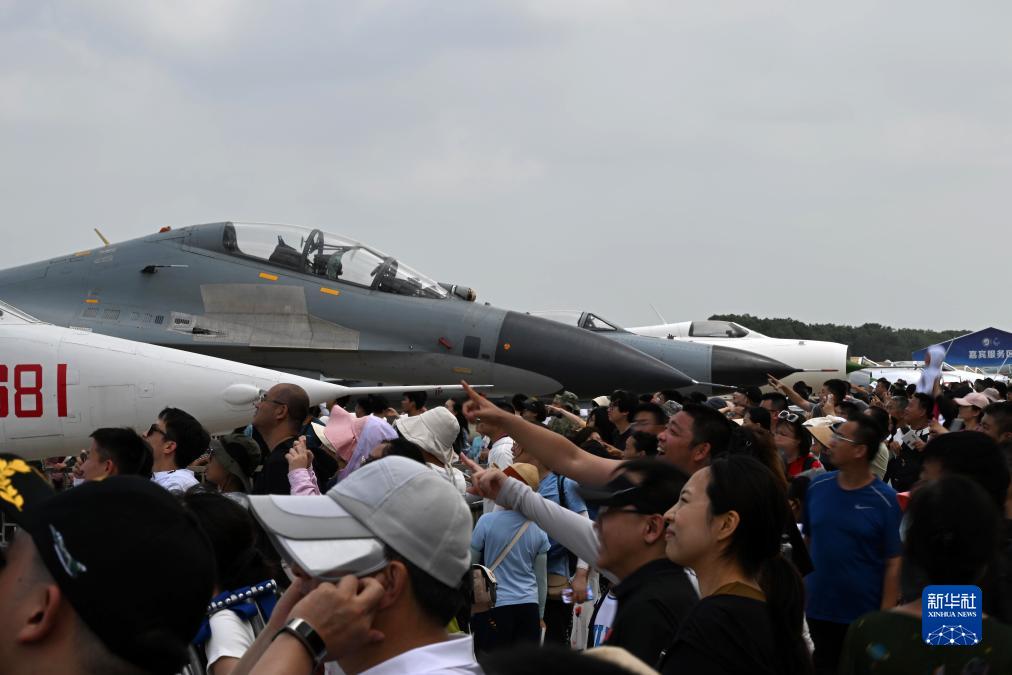 1690765288735031.jpg 1129777184_16907308254901n.jpg