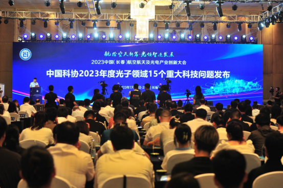 1690765963186784.png 640 (1).png